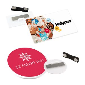 BADGE PLASTIQUE AVEC AIMANT - Ref : BAD30